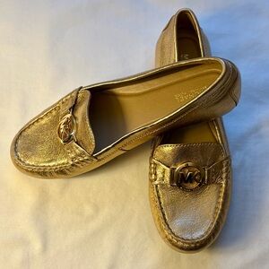 🌟NWT Michael Kors Metallic Gold Women's Molly Loafers